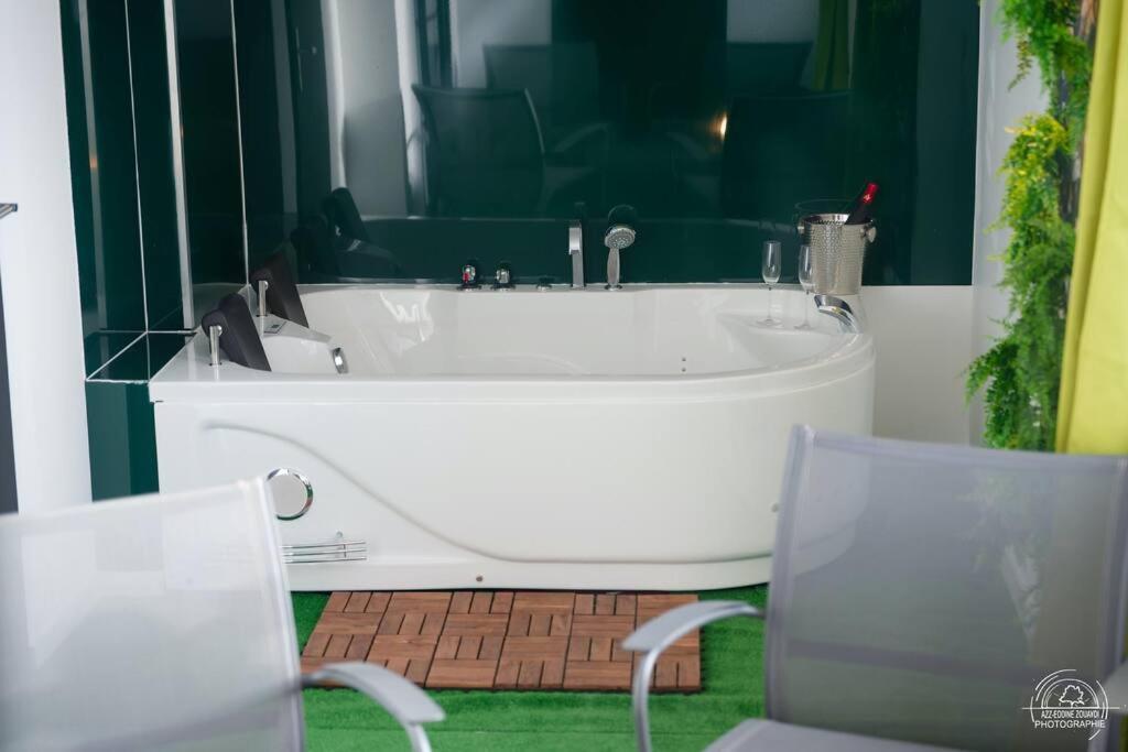 Suite Le Loft & Garden Et Spa By Nancyintimelounge Esterno foto